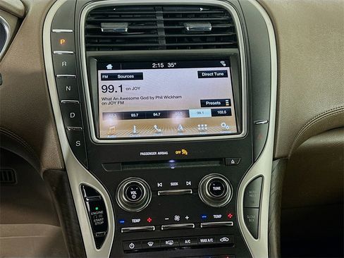 Used 2018 Lincoln MKX Reserve w/ Lincoln MKX Climate Package image 15