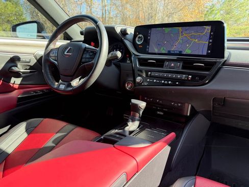 Certified 2022 Lexus ES 350 F Sport image 18