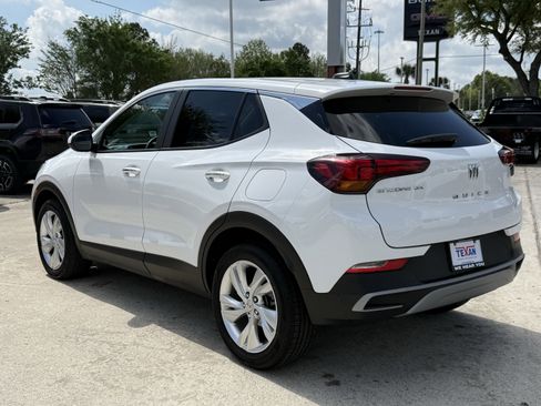 Used 2025 Buick Encore GX Preferred image 7