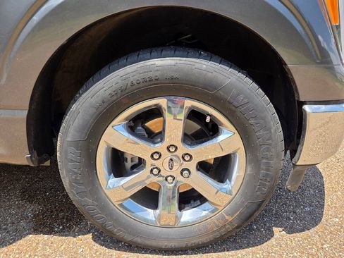 Used 2023 Ford F150 Lariat RWD image 21