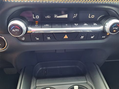 Used 2023 MAZDA CX-50 2.5 Turbo w/ Premium Plus Pkg image 12