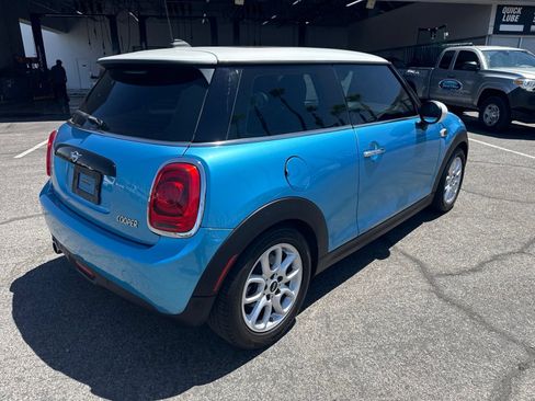 Used 2019 MINI Cooper 2-Door Hardtop FWD image 5