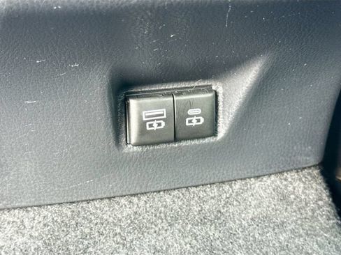 Used 2025 Toyota Camry LE FWD image 25