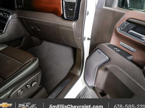 Used 2025 GMC Sierra 1500 Denali w/ Technology Package AWD/4WD image 26