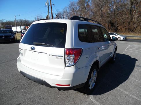 Used 2010 Subaru Forester 2.5X Premium image 5