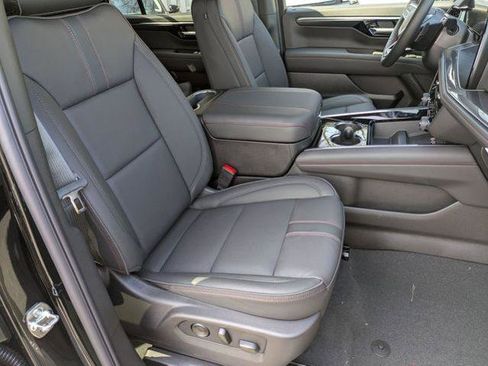 New 2026 Chevrolet Tahoe RST w/ RST Capability Package AWD/4WD image 32