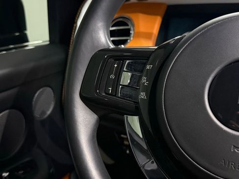 Used 2022 Rolls-Royce Cullinan image 17