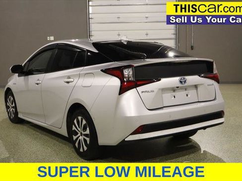 Used 2019 Toyota Prius LE FWD image 6