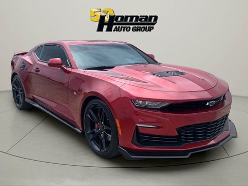 Used 2021 Chevrolet Camaro SS Coupe w/ 2SS RWD image 7
