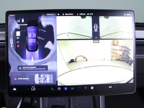 Used 2026 Tesla Model Y 2WD image 27