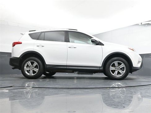 Used 2015 Toyota RAV4 XLE image 36