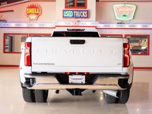 Used 2022 Chevrolet Silverado 3500 LT w/ Convenience Package image 9