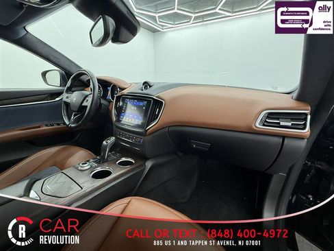 Used 2019 Maserati Ghibli S GranLusso image 35
