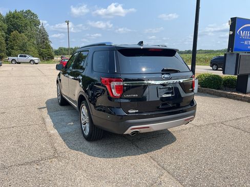 Used 2017 Ford Explorer Limited AWD/4WD image 4