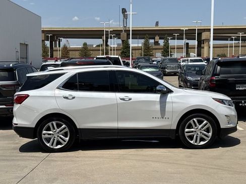 Used 2021 Chevrolet Equinox Premier FWD image 3