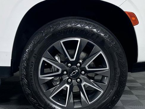 Used 2023 Chevrolet Tahoe Z71 w/ Luxury Package image 10