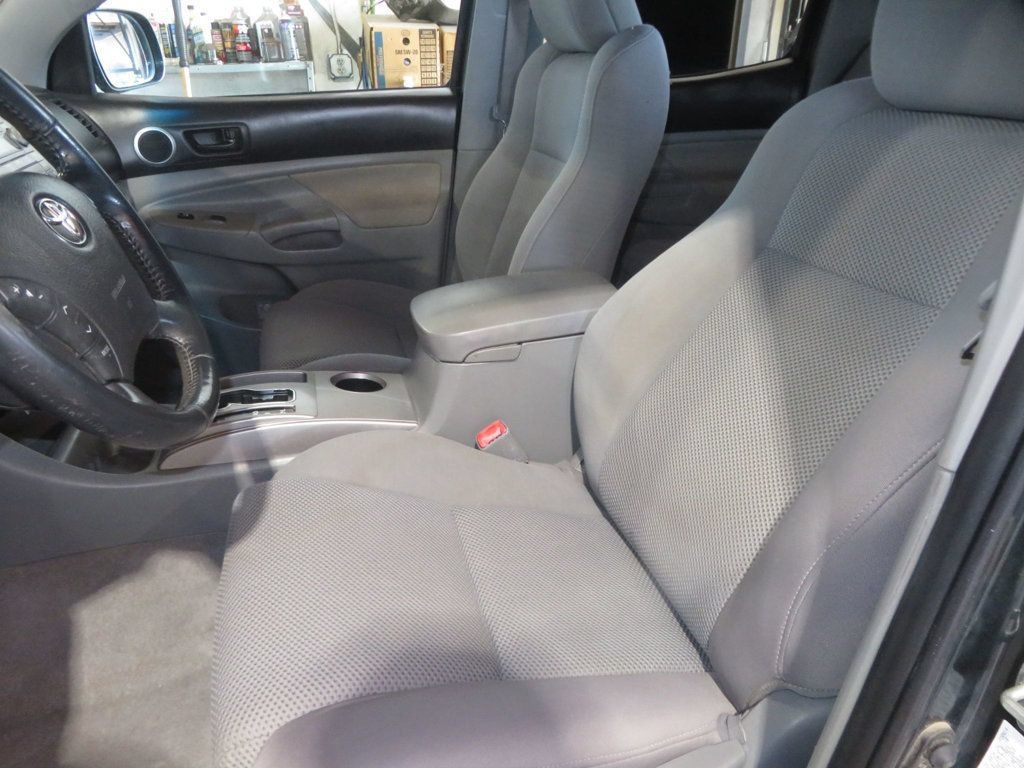 Used 2010 Toyota Tacoma 4x4 Double Cab w/ TRD Sport Pkg w/JBL Audio image 21