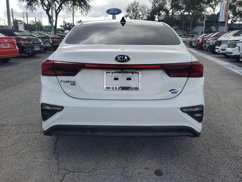 Used 2020 Kia Forte Sedan image 8