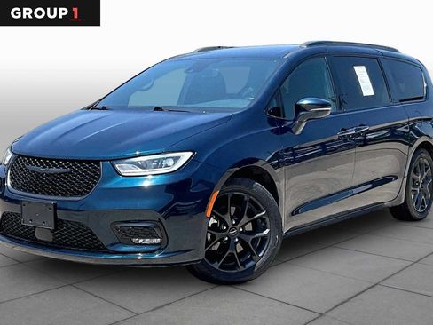 Used 2021 Chrysler Pacifica Touring w/ S Appearance Package FWD image 1