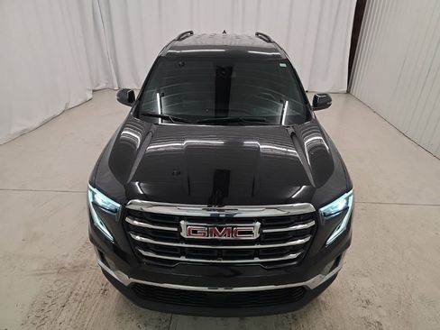 Used 2024 GMC Acadia Elevation image 9