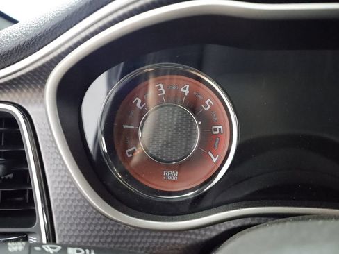 Used 2018 Dodge Challenger SRT Hellcat RWD image 18