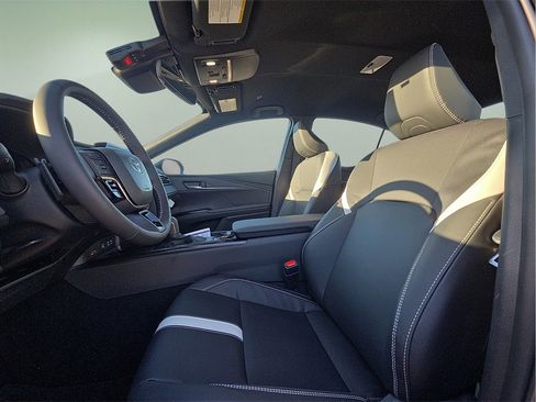 New 2026 Toyota Camry SE image 19