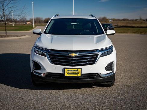 Used 2022 Chevrolet Equinox Premier image 2