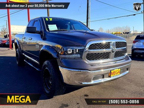 Used 2017 RAM 1500 Classic SLT image 6