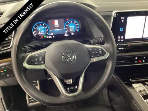 Used 2024 Volkswagen Atlas Cross Sport SEL R-Line AWD/4WD image 7