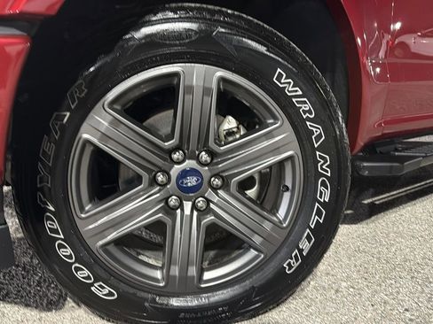 Used 2020 Ford F150 XLT w/ Equipment Group 302A Luxury image 9