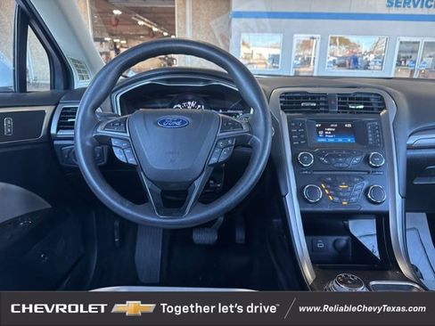 Used 2018 Ford Fusion S image 11