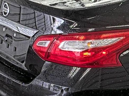 Used 2016 Nissan Altima 2.5 S w/ Power Driver Seat Package FWD image 7