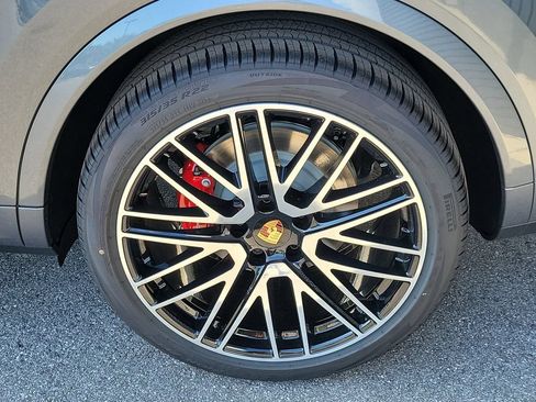New 2026 Porsche Cayenne S AWD/4WD image 11
