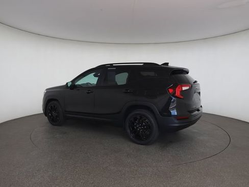 Used 2022 GMC Terrain SLE w/ Driver Convenience Package FWD image 14