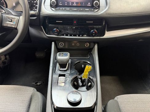 Used 2021 Nissan Rogue SV AWD/4WD image 13