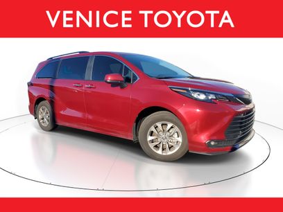 Used 2025 Toyota Sienna XLE