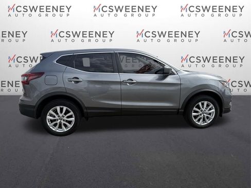 Used 2021 Nissan Rogue Sport S image 11