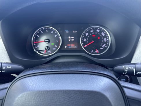 Used 2019 Toyota RAV4 XLE image 16