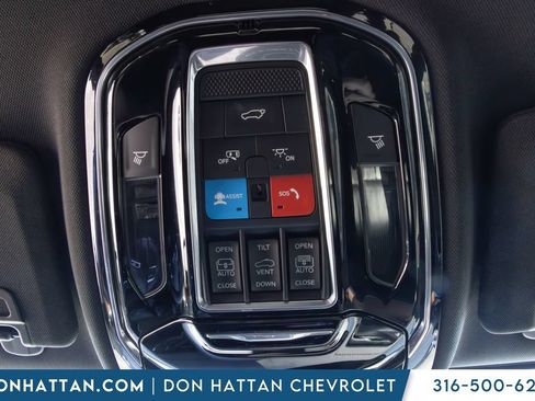 Used 2022 Jeep Grand Cherokee Summit AWD/4WD image 13