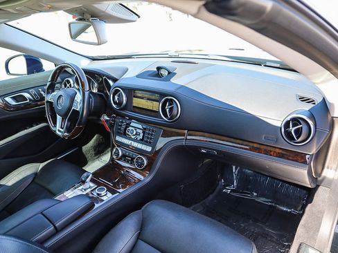 Used 2013 Mercedes-Benz SL 550 image 13