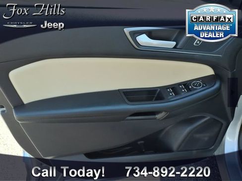 Used 2020 Ford Edge SE w/ Cargo Accessory Package FWD image 13