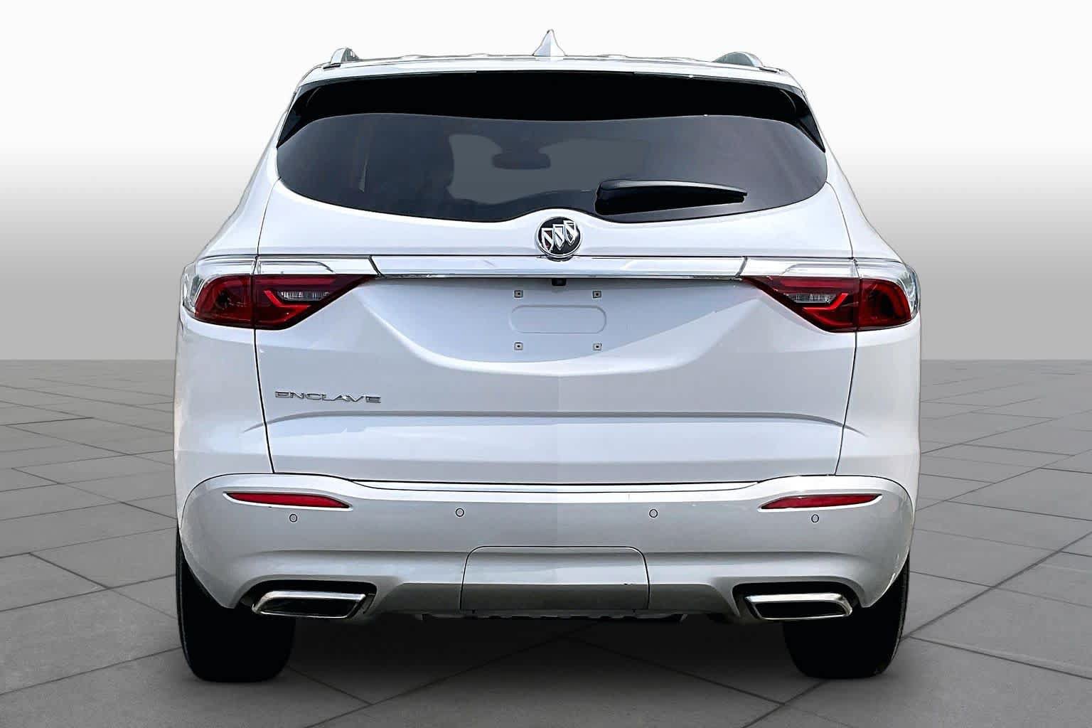 Used 2024 Buick Enclave Essence FWD image 9