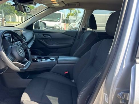 Used 2024 Nissan Rogue S AWD/4WD image 9