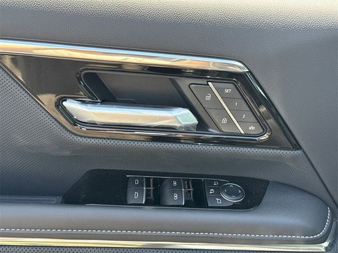 New 2025 GMC Sierra EV Denali image 15