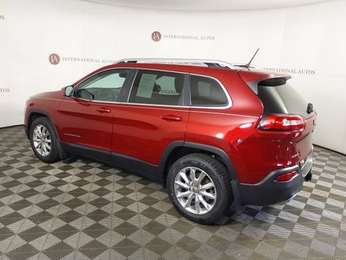 Used 2015 Jeep Cherokee Limited w/ Luxury Group AWD/4WD image 7
