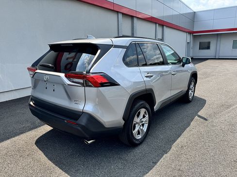 Certified 2025 Toyota RAV4 XLE AWD/4WD image 5