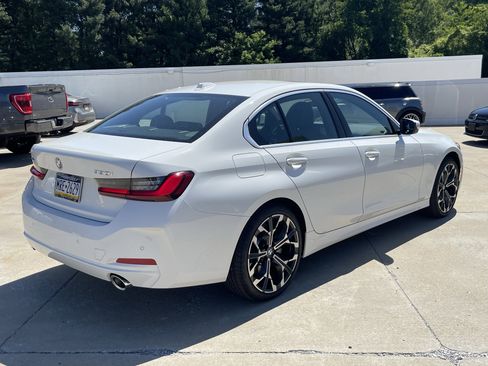 Used 2026 BMW 330i xDrive Sedan w/ Premium Package AWD/4WD image 6