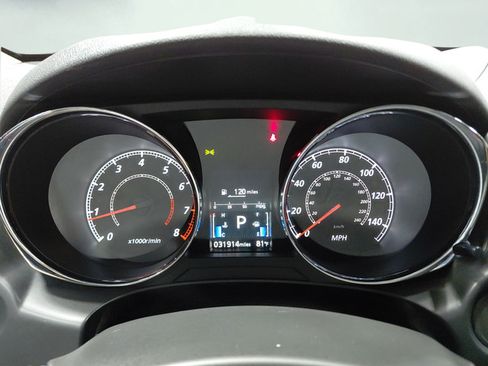 Used 2025 Mitsubishi Outlander Sport LE AWD/4WD image 31