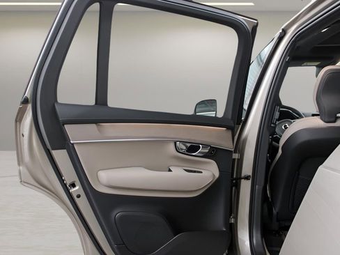New 2026 Volvo XC90 B6 Plus w/ Protection Package Premier AWD/4WD image 28
