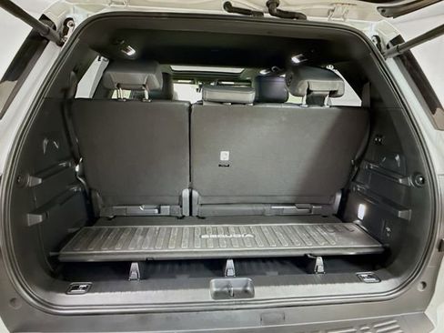 Used 2025 Toyota Sequoia Platinum image 27